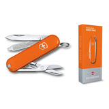 Cortapluma Victorinox 0.6223.21 Color Naranja Con 7 Herramientas