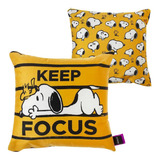 Almofada Snoopy Keep Focus Aveludada 40x40cm Oficial Peanuts