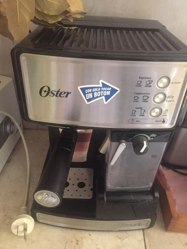 Cafetera Oster Expreso, Impecable Sin Detalles