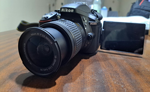 Cámara Nikon D5300 + Bolso + Memoria 32gb