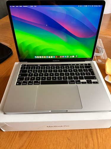 Apple Macbook Pro 13'' Con  Chip M1  256gb, 8 Gb Ram