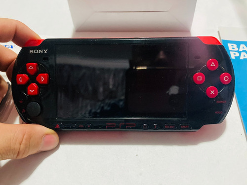 Psp Slim Edición Gow 3000 ,bateria+cargador +32gb+regalos 