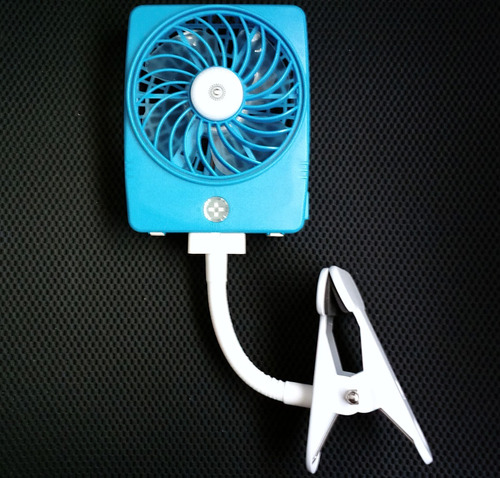 Mini Ventilador Azul 5 En 1 Recargable Clip Y Base