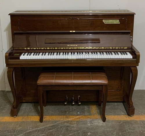 Piano Samick (233)