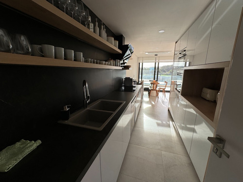 Venta Apartamento 4 Dormitorios En Suite En Manantiales Punta Del Este - Imagen 4