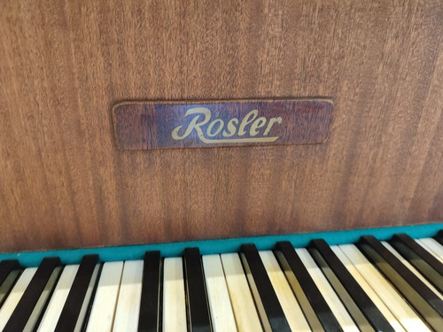 Piano De Cauda Rosler