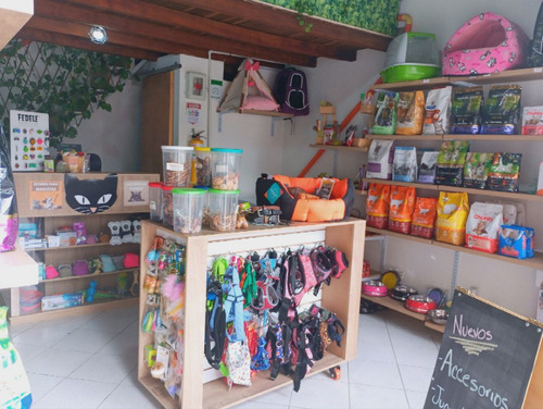 ¡oportunidad De Negocio! Venta De Tienda De Mascotas En Excelente Ubicación