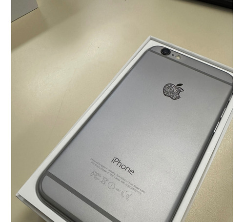 iPhone 6 iPhone 32 Gb  Plata