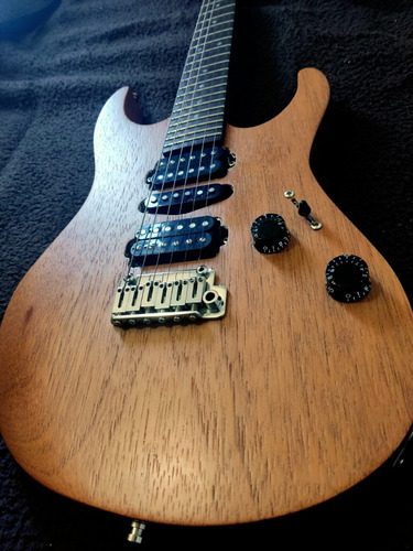 Guitarra Suhr Modern Satin 24 (luthier)