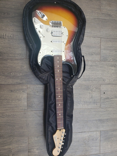 Fender Stratocaster Y Amp Peavey