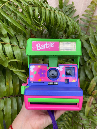 Polaroid Barbie Edición Especial 90s