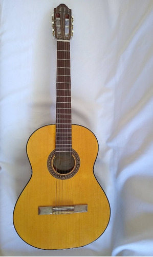 Guitarra Criolla