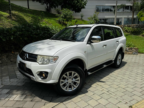 Mitsubishi Nativa 2016 3.5l 4x4 At