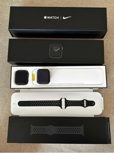 Apple Watch Nike Series 5 De 44 Mm