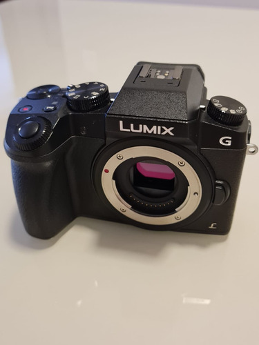 Panasonic Lumix G7 ( Corpo) 