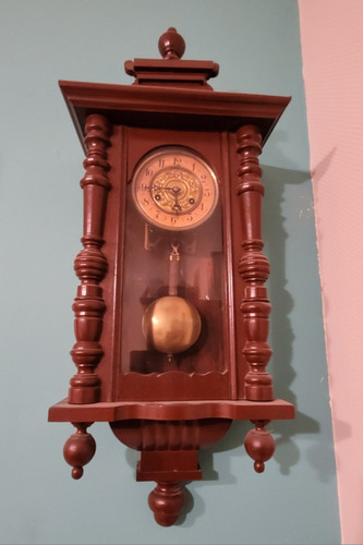 Reloj Antiguo De Pared Con Pendulo - De Madera - 