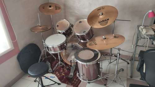 Bateria Mapex + Platillos Sabian B8 Pro