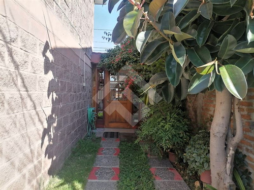 Casa En Venta De 3 Dorm. En Puente Alto