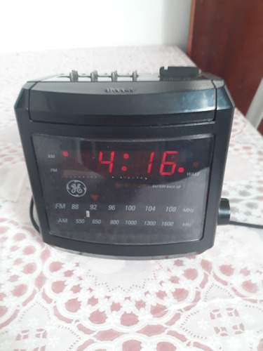 Rádio Am E Fm  Ge Com Relógio Despertador Funcionando 