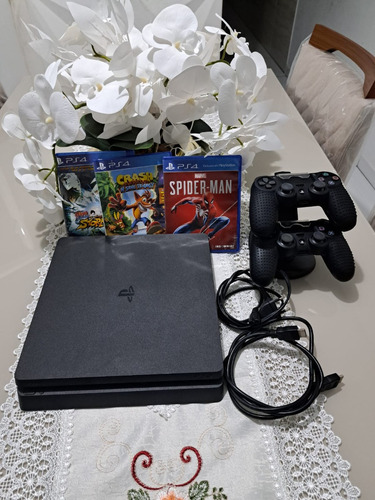 Ps4 Sony Playstation 4 Slim 500gb + 2 Controles + Base Carregador Duplo + 3 Jogos