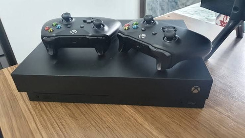 Xbox One X 4k 2 Controles