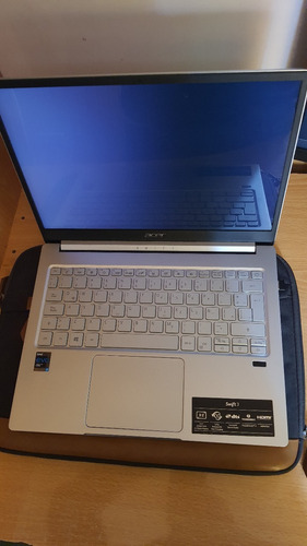 Notebook Acer Swift 3 // 16 Ram // Lector De Huella