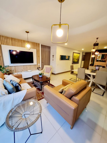 C - Venta Apartamento En Conquistadores, Medellin