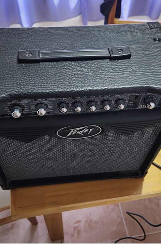 Amplificador  De Guitarra Peavey Vypyr 15