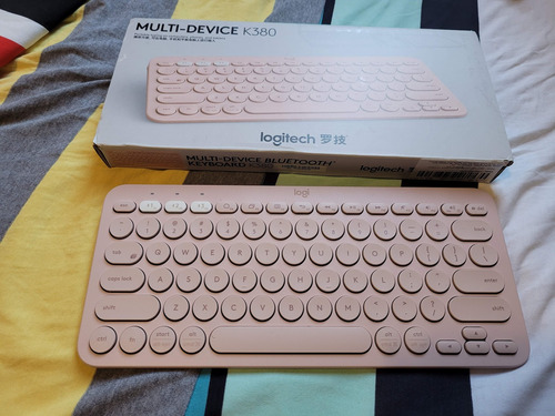 Teclado Bluetooth Logitech K380 Us Rosa Com Capa De Couro