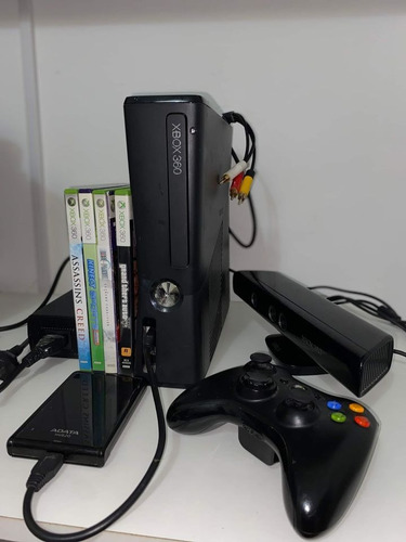 Xbox 360 S + 5 Juegos