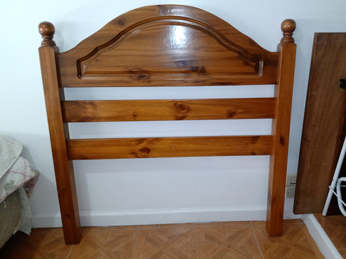 Respaldo De Cama De Madera