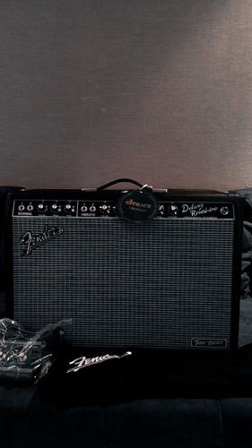 Fender Deluxe Reverb Tone Master