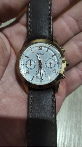 Reloj Guess Original Modelo U13578l5 Con Manilla En Cuero