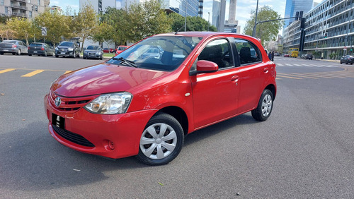 Toyota Etios 1.5 4p Xs 