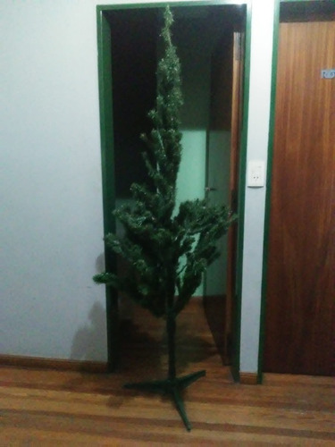 Árbol De Navidad 1,80 Mts. Hurlingham