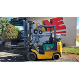 Montacargas Komatsu, Capacidad 4,000 Libras