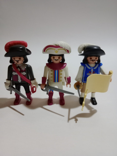 Playmobil Lote De Tres Mosqueteros Con Accesorios 