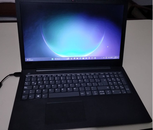 Notebook Lenovo V330 15ikb - Usado En Buen Estado
