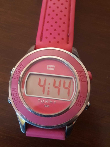 Reloj Tomi Hidfilger Color Rosa 