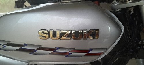 Suzuki Ax 100