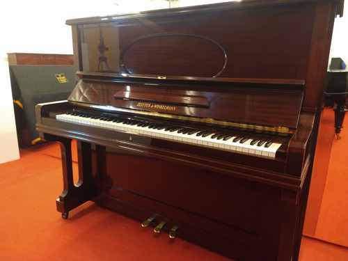 Piano Vertical Zeitter Winkelmann 