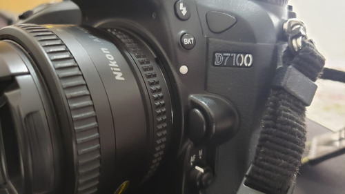 Nikon D7100 Dslr  24mb + Objetiva Nikkor 50mm 1.8d + 18-55mm