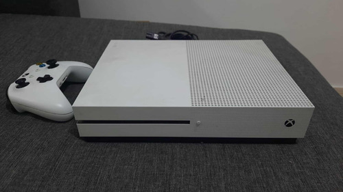 Microsoft Xbox One S 500 Gb En Caja Con Accesorios