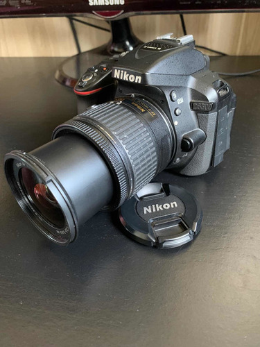 Nikon D5300 + 18-55mm + Bolsa