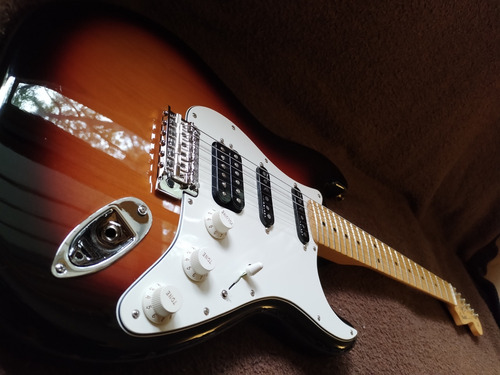 Fender Player Stratocaster Hss Sunburst Modificada