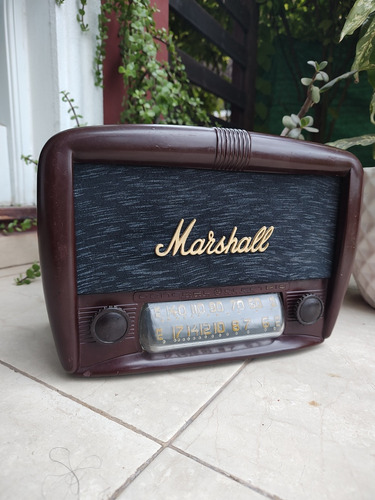 Radio Antigua Convertida A Parlante Bluetooth