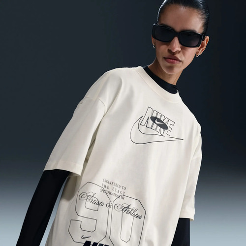 Nike Sportswear Dance Playera Biege Oversized Para Mujer