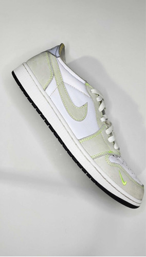 Air Jordan 1 Low Ghost Green