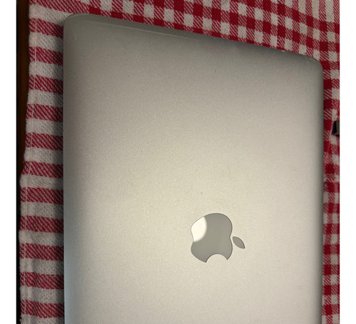 Macbook Pro A1502 13 Inc ,8gb De Ram 256gb Ssd,2015no Envio 