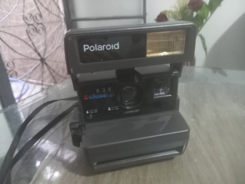 Maquina Polaroid Mod 636 Closeup